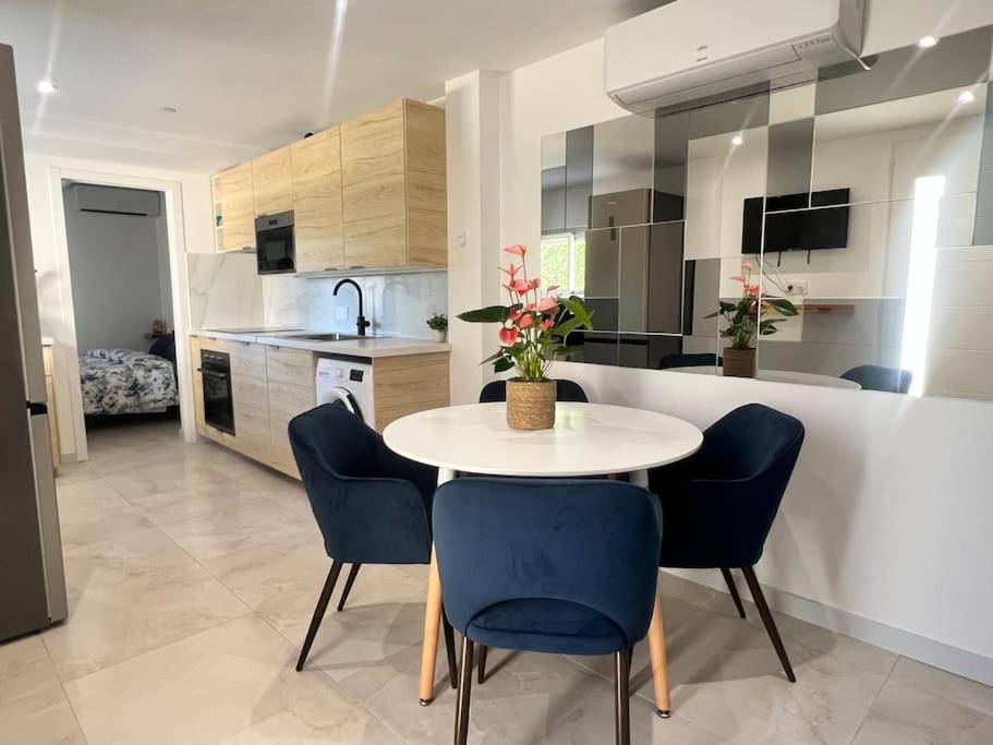 9 Ecluses Canal Du Midi-Maison T3 Belle Vue Avec Piscine Beziers Ngoại thất bức ảnh