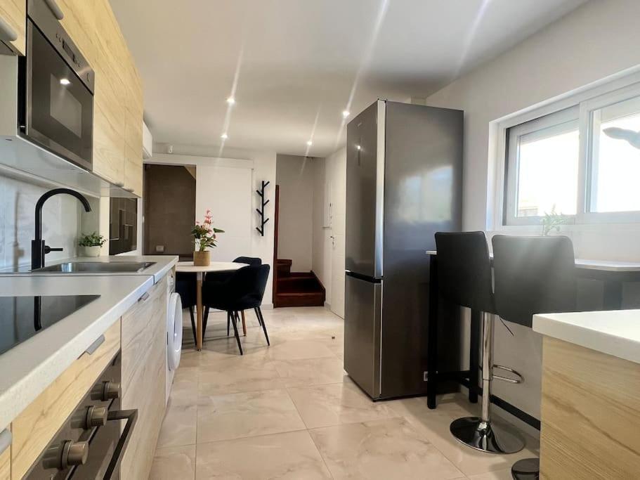 9 Ecluses Canal Du Midi-Maison T3 Belle Vue Avec Piscine Beziers Ngoại thất bức ảnh